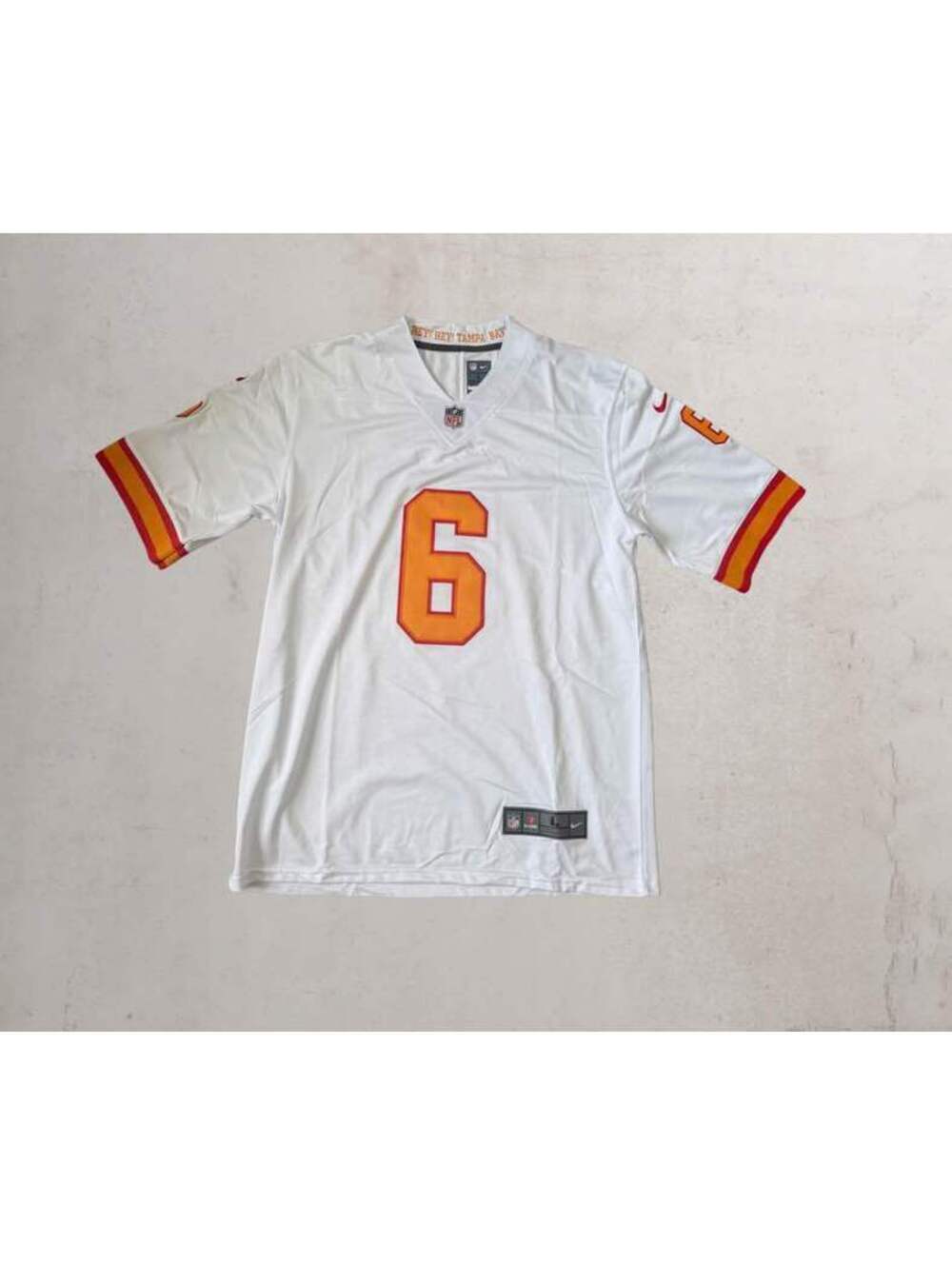 Nike Tampa Bay Buccaneers Baker Mayfield Jersey Size Large